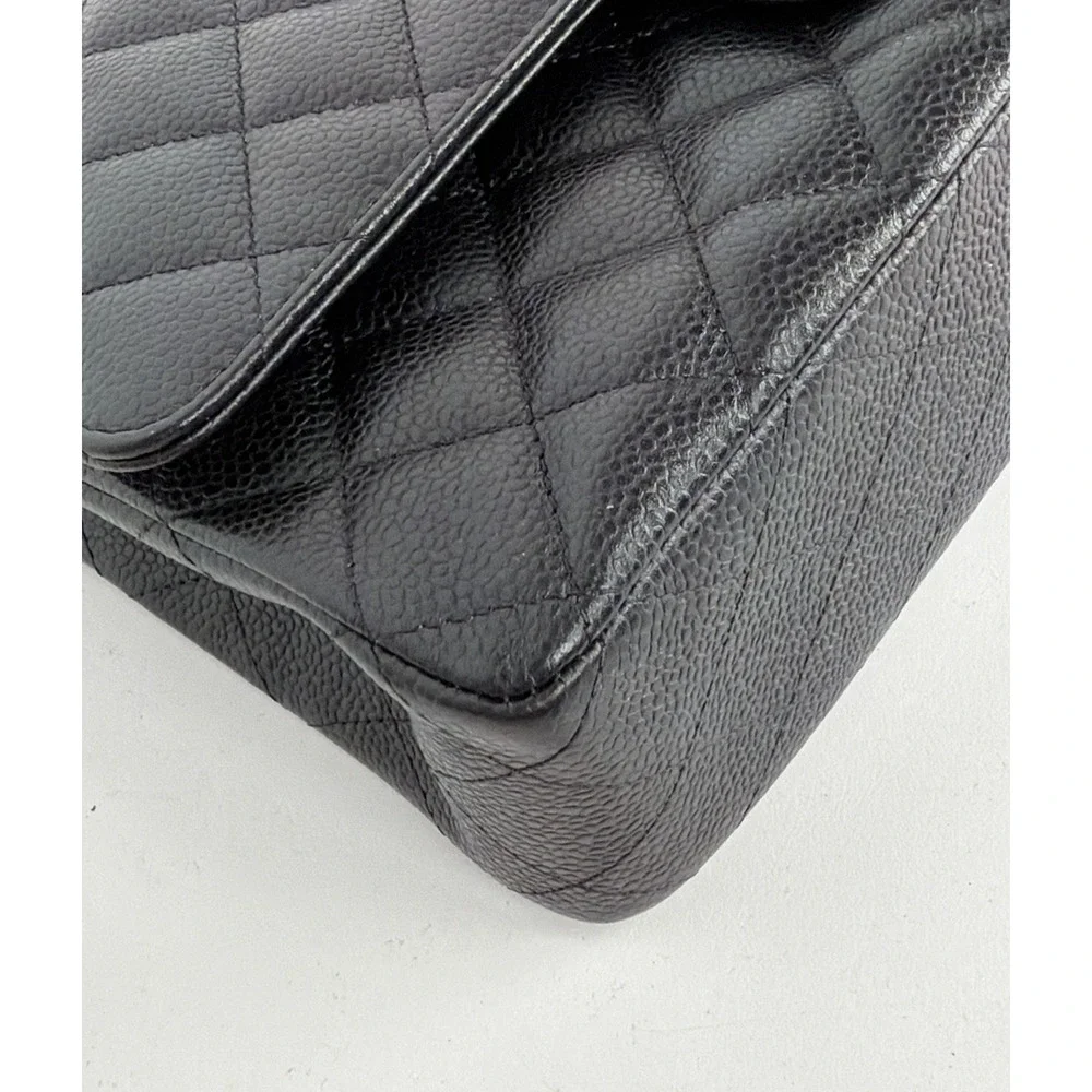 Chanel Classic Double Flap Shoulder Bag Medium in Black Caviar Leather 2012 D-04